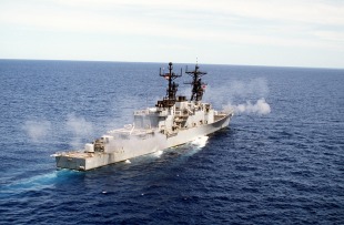 Эсминец USS John Young (DD-973) 1