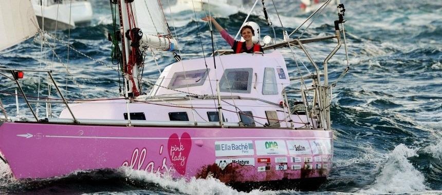 Шестнадцатилетняя австралийка отправилась вокруг света на парусной яхте